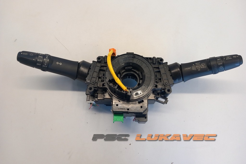 MITSUBISHI OUTLANDER ZAVOJNICA VOLANA 8600A749