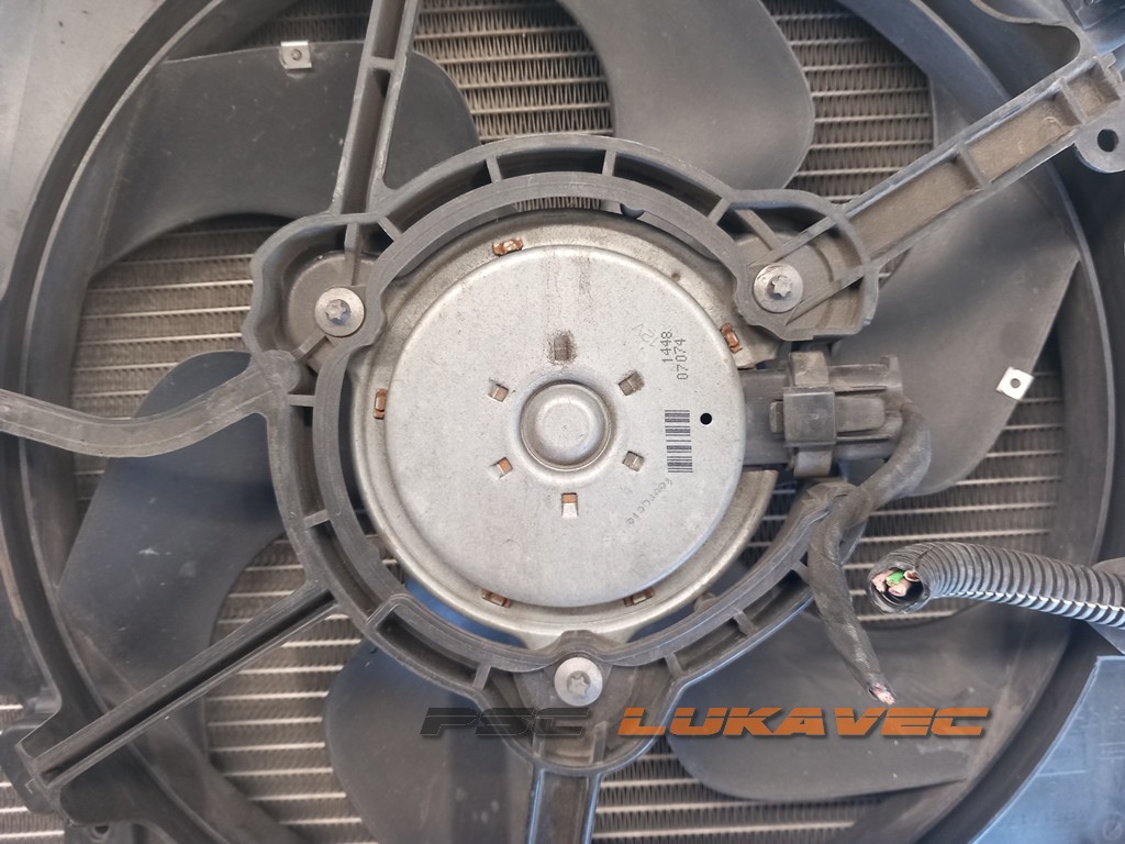 RENAULT CLIO 3 HLADNJAK KLIME CLIO 3 VENTILATOR HLADNJAKA 8200688375