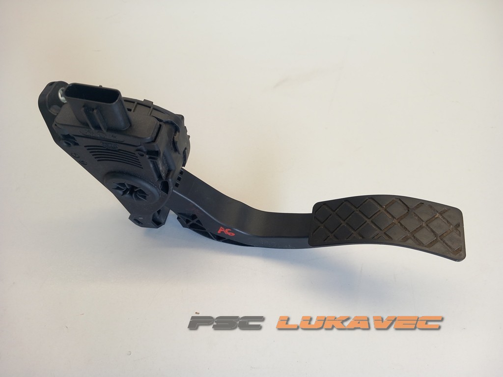 AUDI A6 PAPUČICA GASA 8K1721523A 6PV00950520 2008-2011.