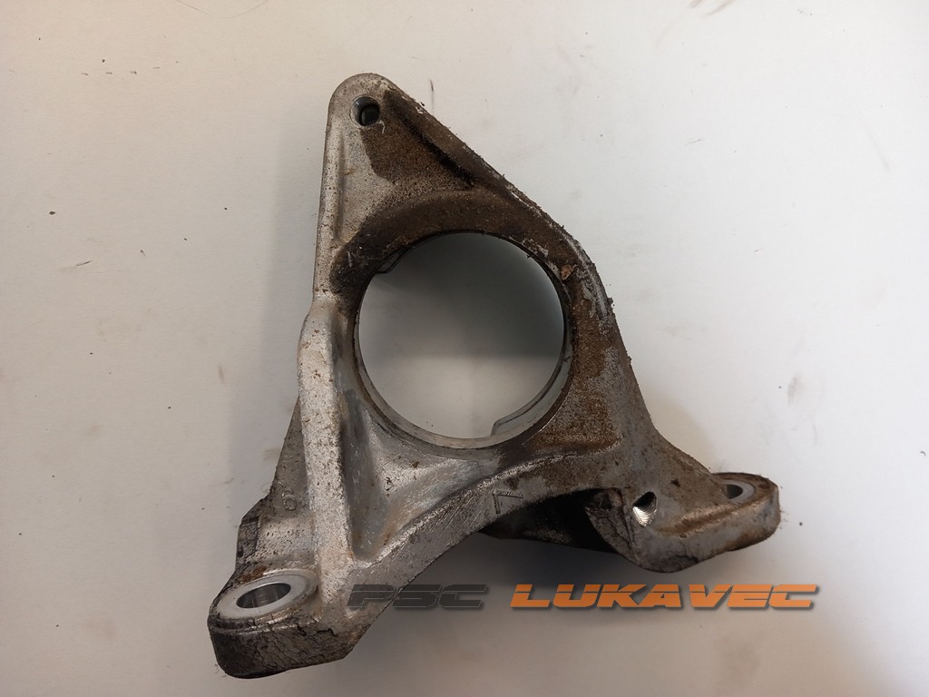 NISSAN JUKE 1.5 DCI NOSAČ POLUOSOVINE 2018.