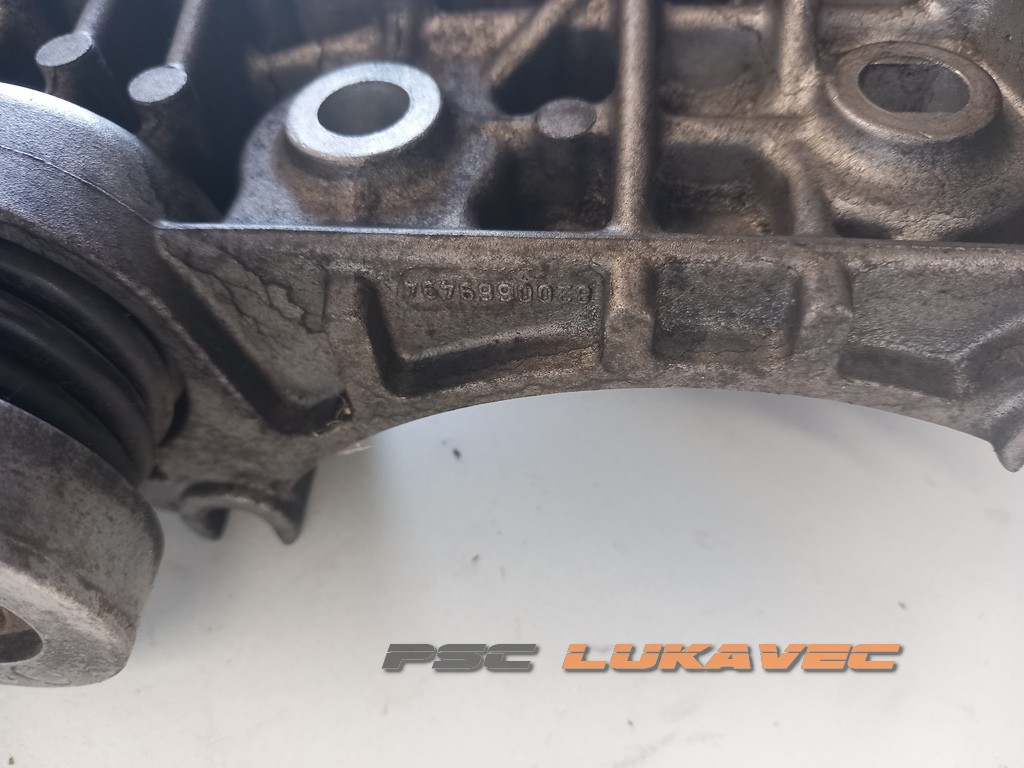 NISSAN JUKE 1.5 DCI NOSAČ MOTORA 8200669494 2018.