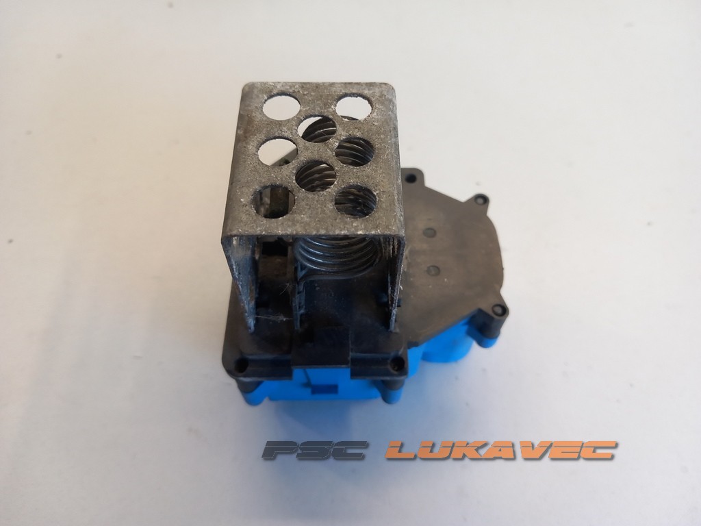 PEUGEOT 308 OTPORNIK VENTILATORA MOTORA 9662240180 1308CP