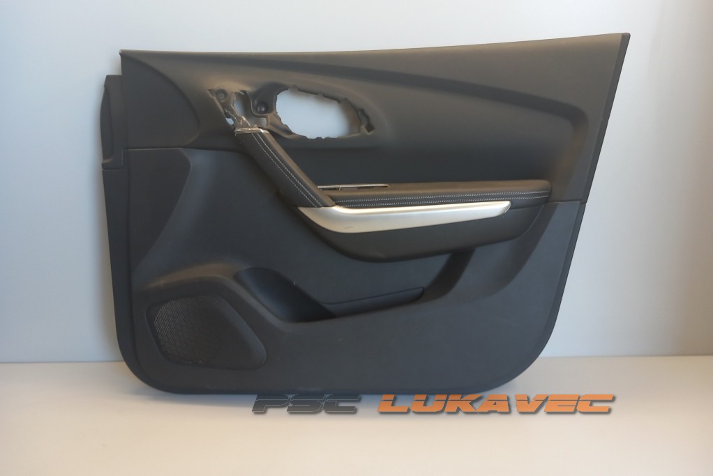 RENAULT KADJAR PREDNJA DESNA OBLOGA VRATA TAPECIRNUG VRATA 809007079R