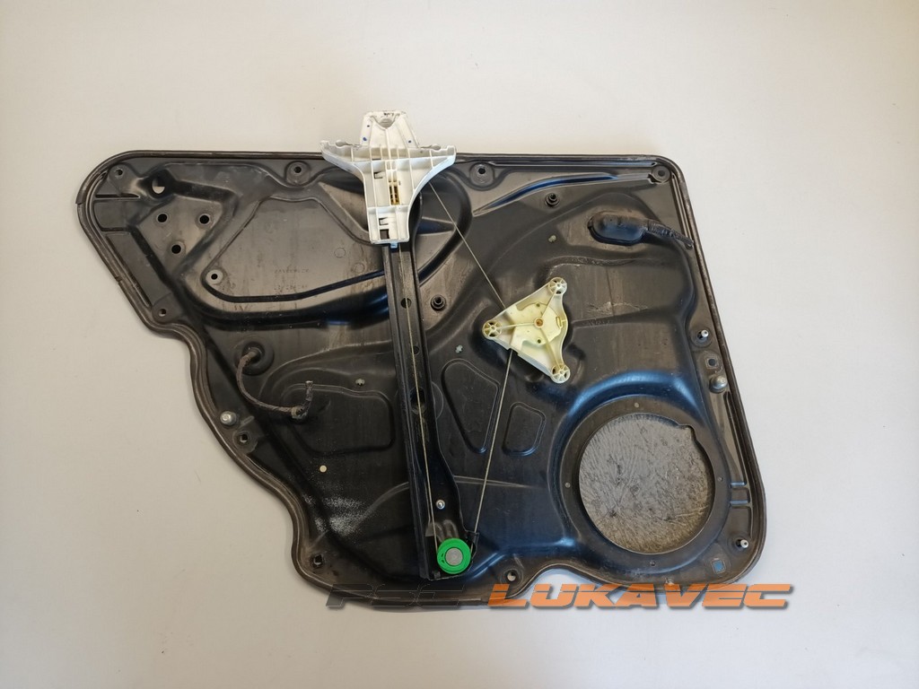 VW PASSAT B6 PODIZAČ STAKLA ZADNJI DESNI  3C5839462J  1K0959794L