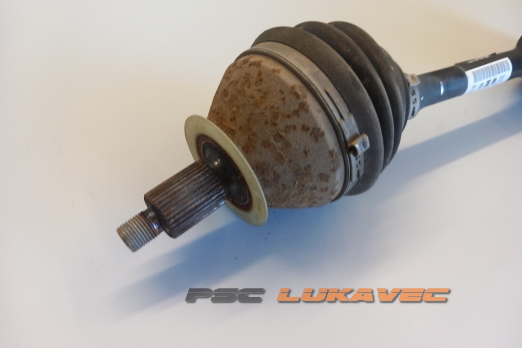 ŠKODA FABIA III POLUOSOVINA LIJEVA 1.0 TSI 2Q0407271BA