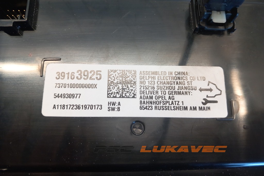 OPEL INSIGNIA B DISPLEJ 39163925 2018.