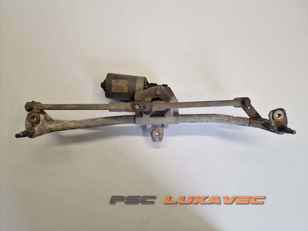VW GOLF 4 MOTORIĆ BRISAČA SA ŠKARAMA 0390241531