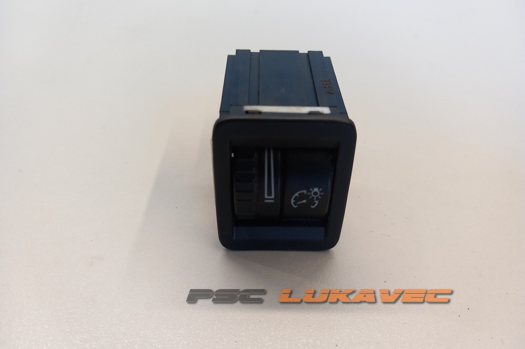 VW PASSAT B7 PREKIDAČ SVJETLA 3C0941334A
