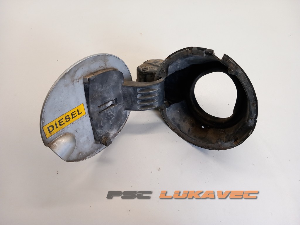 PEUGEOT 207 POKLOPAC REZERVARA 9681730680