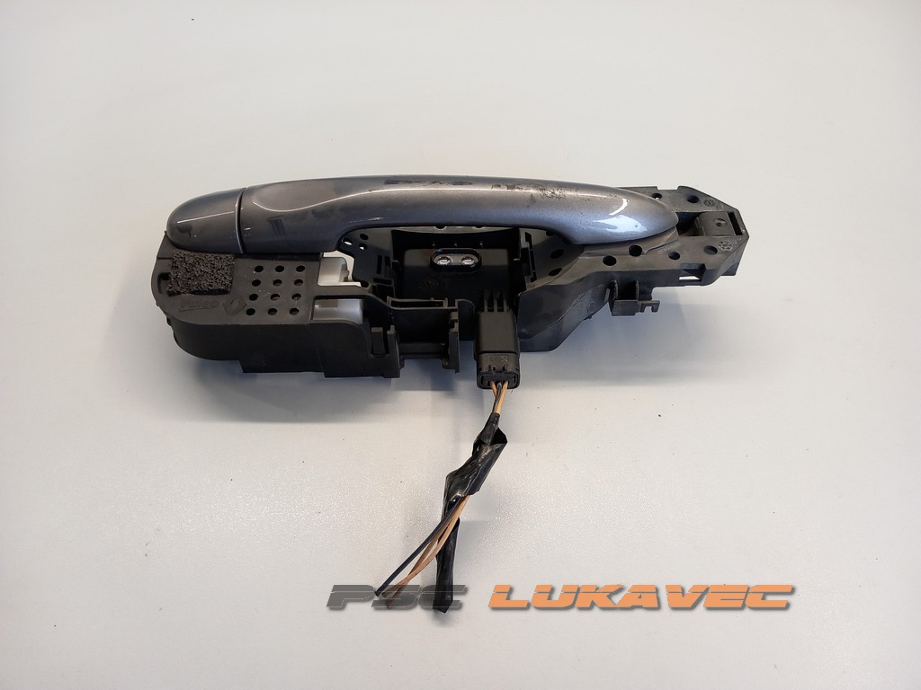 RENAULT MEGANE 3 KVAKA VRATA PREDNJA DESNA