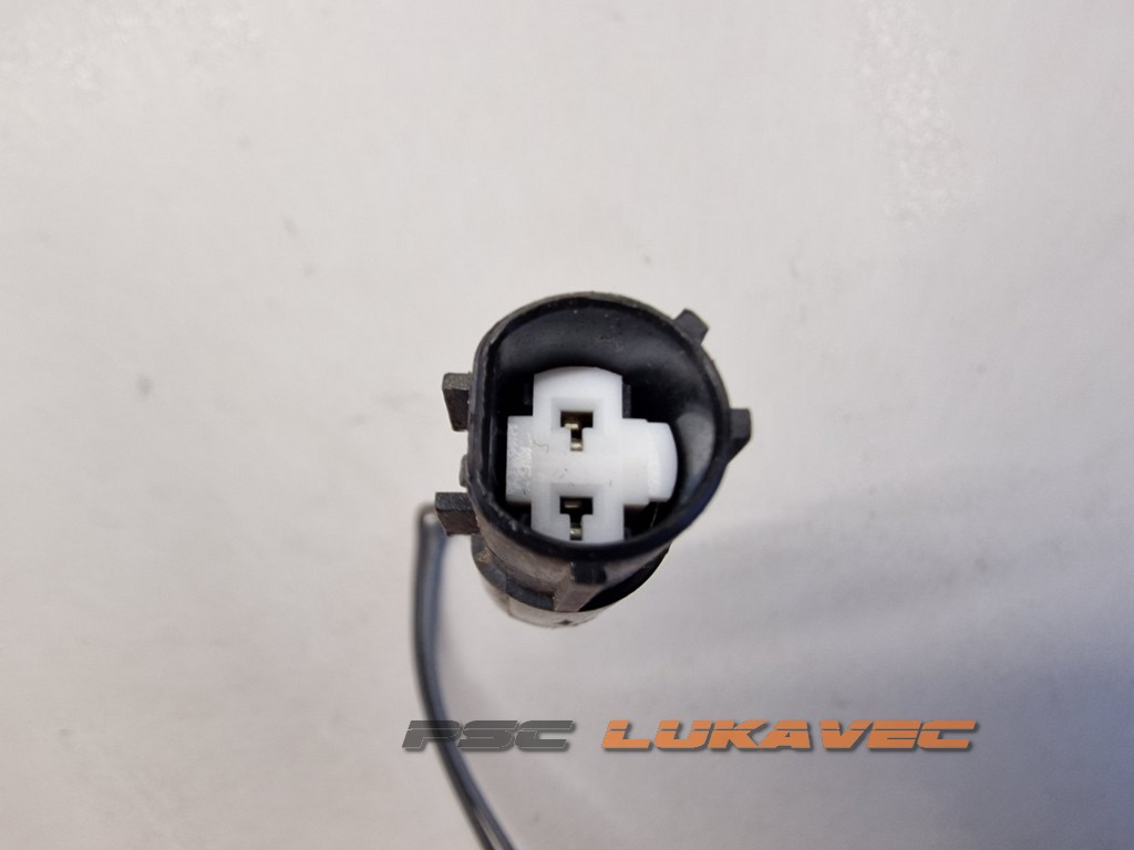 RENAULT CLIO 2 INSTALACIJA TREĆEG ŠTOP SVJETLA