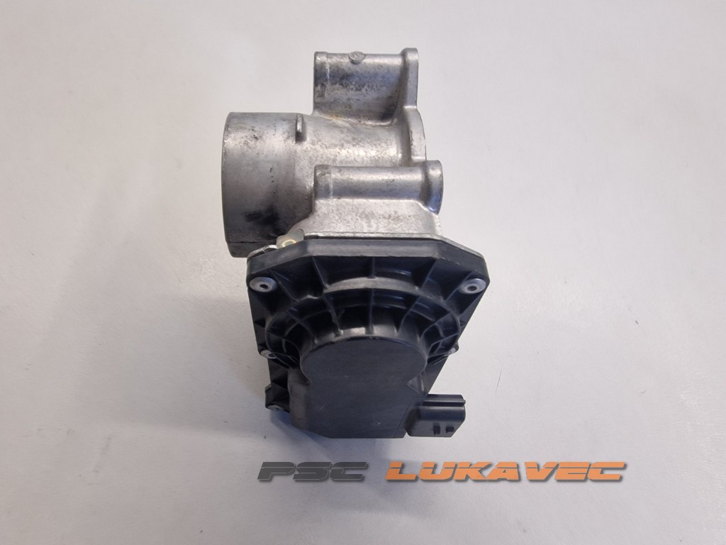 RENAULT CLIO 3 KLAPNA GASA CLIO 3 ZAKLOPKA1.2 16v 8200568712 2007.