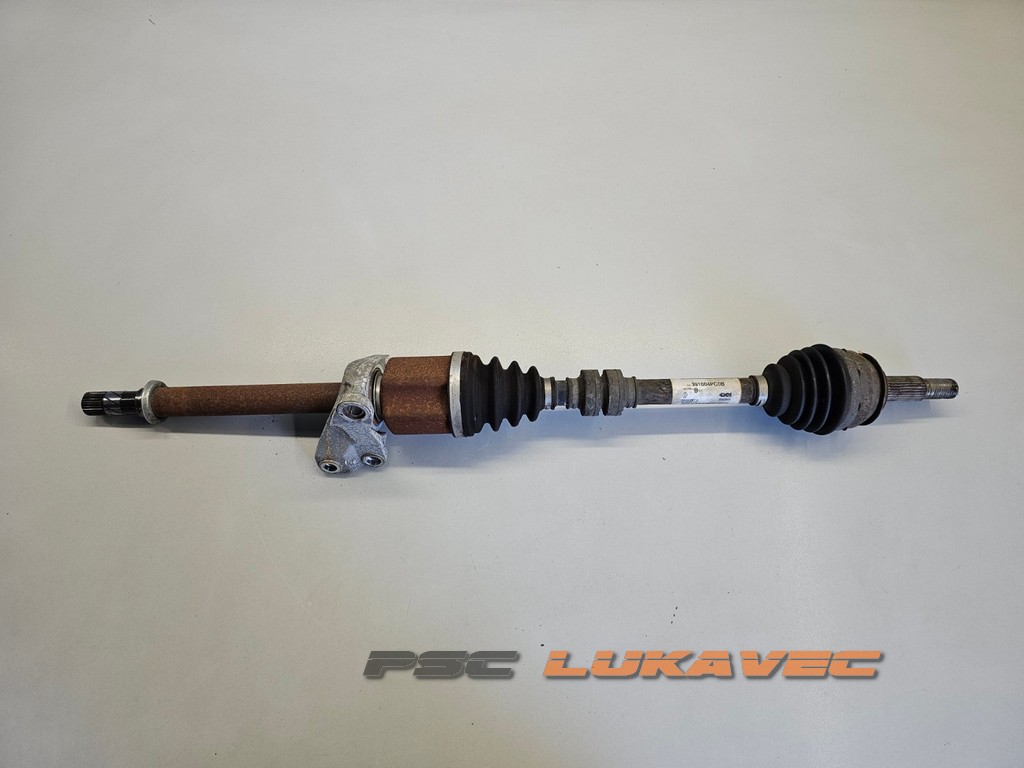RENAULT KADJAR POLUOSOVINA DESNA 1.5 DCI 391004PC0B