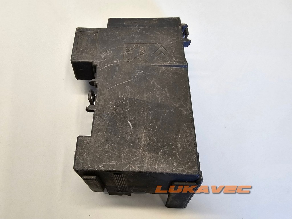 PEUGEOT 308 POKLOPAC MODULA AKUMULATORA 9664944780
