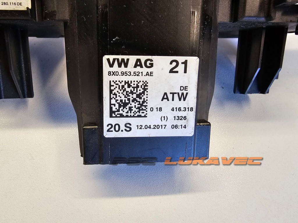 AUDI A1 RUČICE VOLANA A1 PREKIDAČ ŽMIGAVACA 8X0953521AE