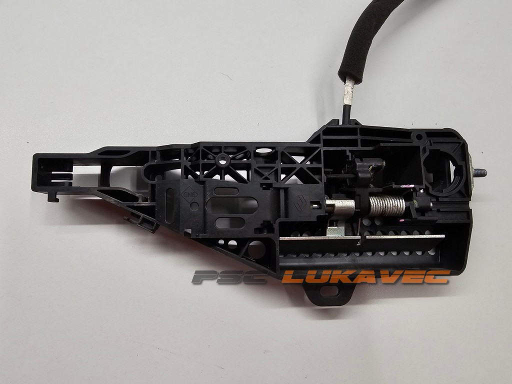 RENAULT CAPTUR NOSAČ KVAKE VRATA PREDNJI DESNI 806060204R