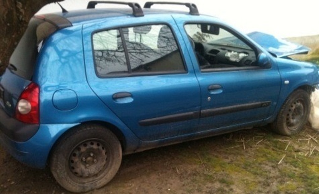 Renault Clio 1.5 dCi KARAMBOLIRAN ZA DIJELOVE