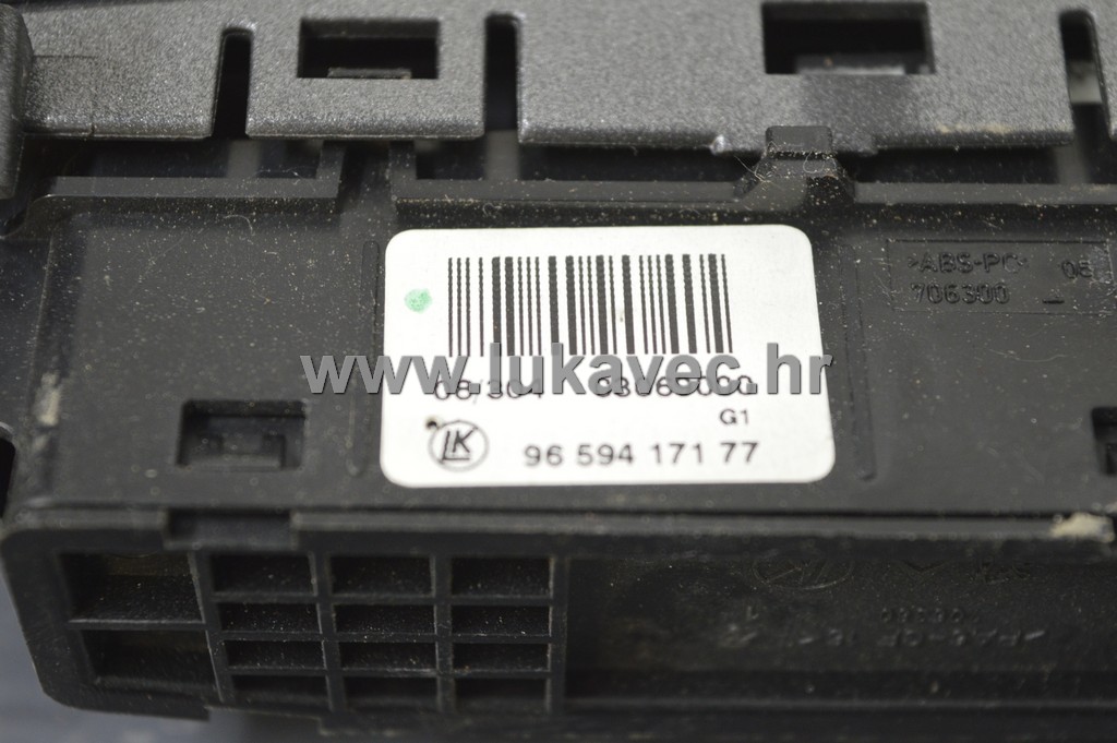 PEUGEOT 308 PREKIDAČ SVA ČETRI ŽMIGAVCA 9659417177