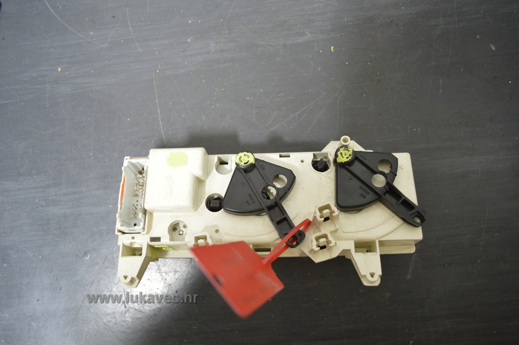 RENAULT SCENIC PREKIDAČI VENTILACIJE 663212P