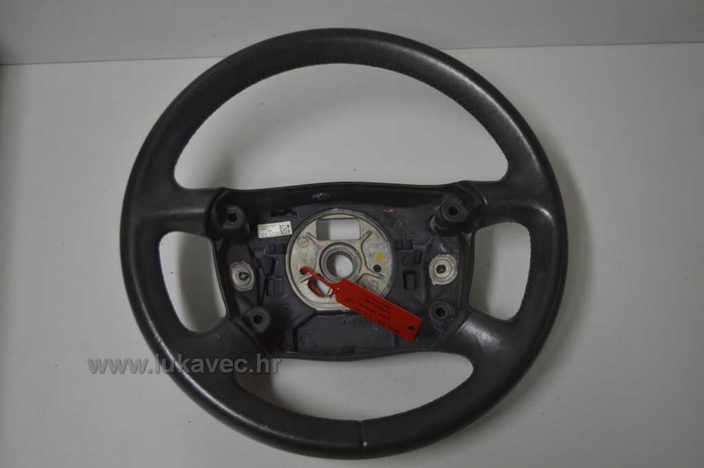 AUDI A3 VOLAN 1.9 TDI 8E0000124 2003.