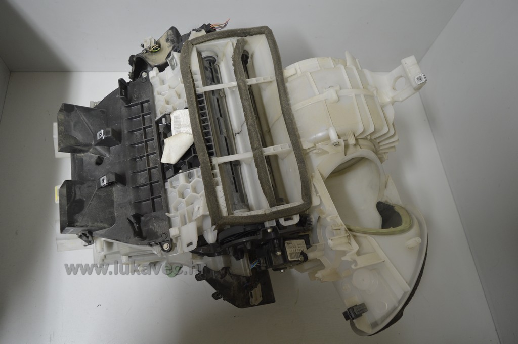 PEUGEOT 308 KUTIJA VENTILACIJE SA KLIMOM 9655812380 2008.
