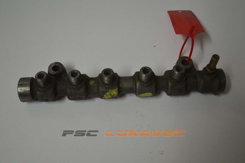 RENAULT MASTER 2 RAMPA GORIVA 2.5 DCI 8200739701 0445214145 BOSCH