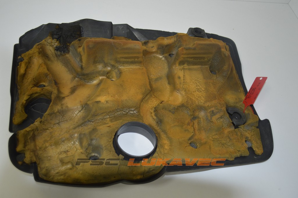 RENAULT SCENIC 2 1.9 dCi POKLOPAC MOTORA 8200181314