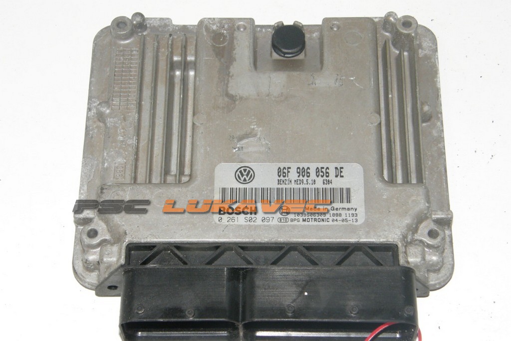 VW GOLF 5 KOMPJUTER MOTORA 2.0 FSI 065906056DE 0261502097