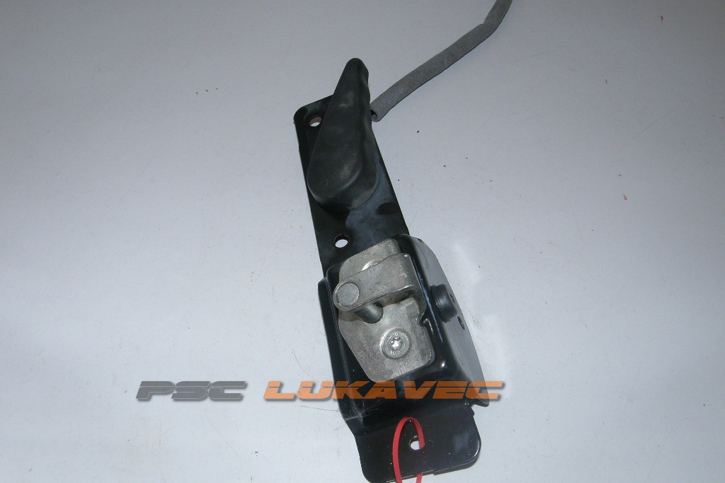 RENAULT TRAFIC KVAKA VRATA UNUTARNJA ZADNJA VRATA 8200323112 2005.