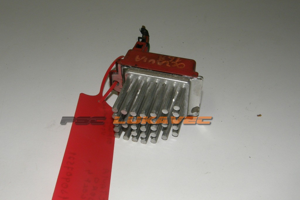 VW GOLF 4 OTPORNIK VENTILATORA 1J0907521 2002.