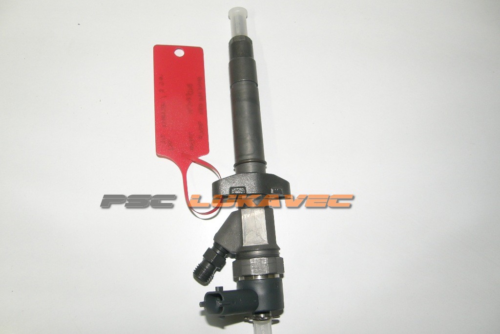 RENAULT 2.2 DCI INJEKTOR 2.2 DCI DIZNE 8200084534 0445110084 NOVO