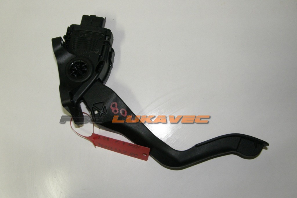PEUGEOT 208 POTENCIOMETAR GASA 1.4 HDI 9671433780 2013.