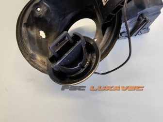 RENAULT CLIO 4 POKLOPAC REZERVARA CLIO 4 POKLOPAC SPREMNIKA GORIVA