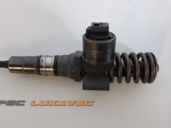 AUDI A3 DIZNE 2.0 TDI A3 INJEKTORI 2.0 TDI 03G130073G