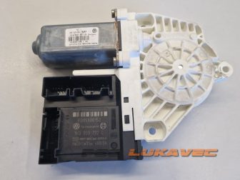 VW GOLF 5 MOTORIĆ PODIZAČA STAKLA PREDNJI DESNI 1K0959792C 2006.
