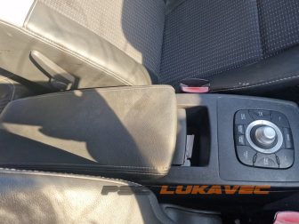 RENAULT SCENIC 3 NASLON ZA RUKU SCENIC 3 SREDIŠNJI PRETINAC 2011.