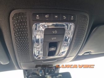 MERCEDES CLA SVJETLO KABINE 2020.