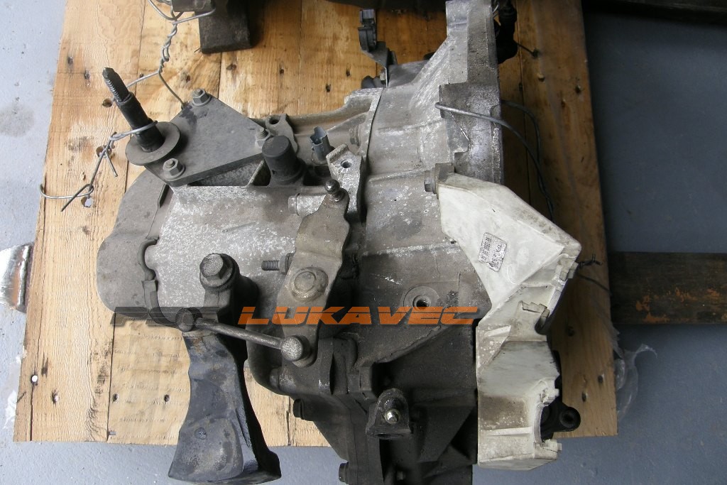 CITROEN C4 MJENJAČ 1.4 16v 20CQ15 2006.