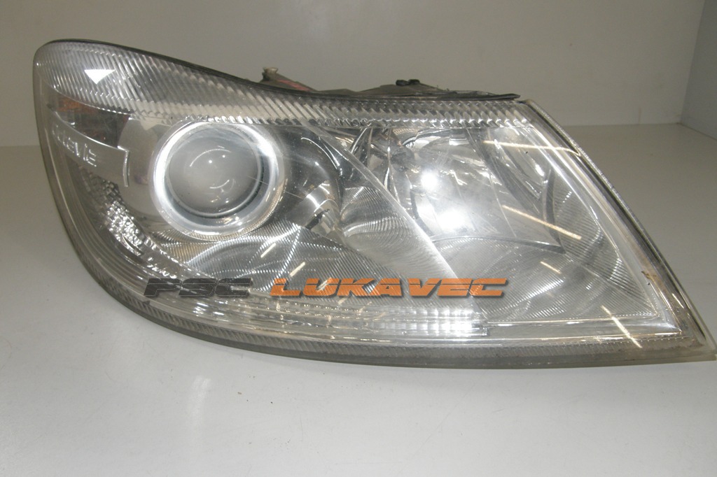 ŠKODA OCTAVIA FAR DESNI 1Z2941015F