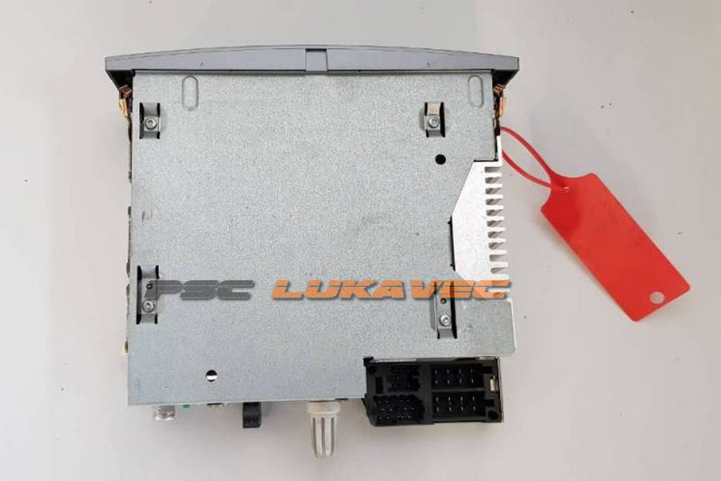 RENAULT SCENIC 3 CD RADIO 8200562686T