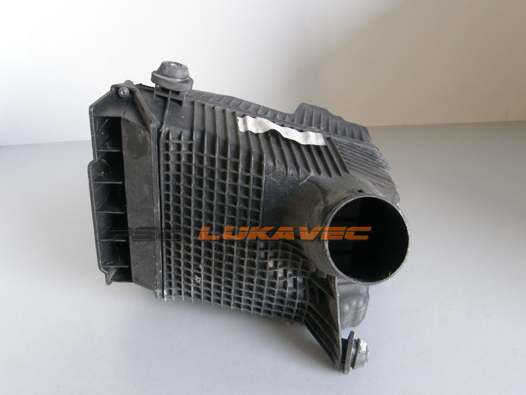 RENAULT MEGANE 1.5 DCI ZRAČNI FILTER  8200369798