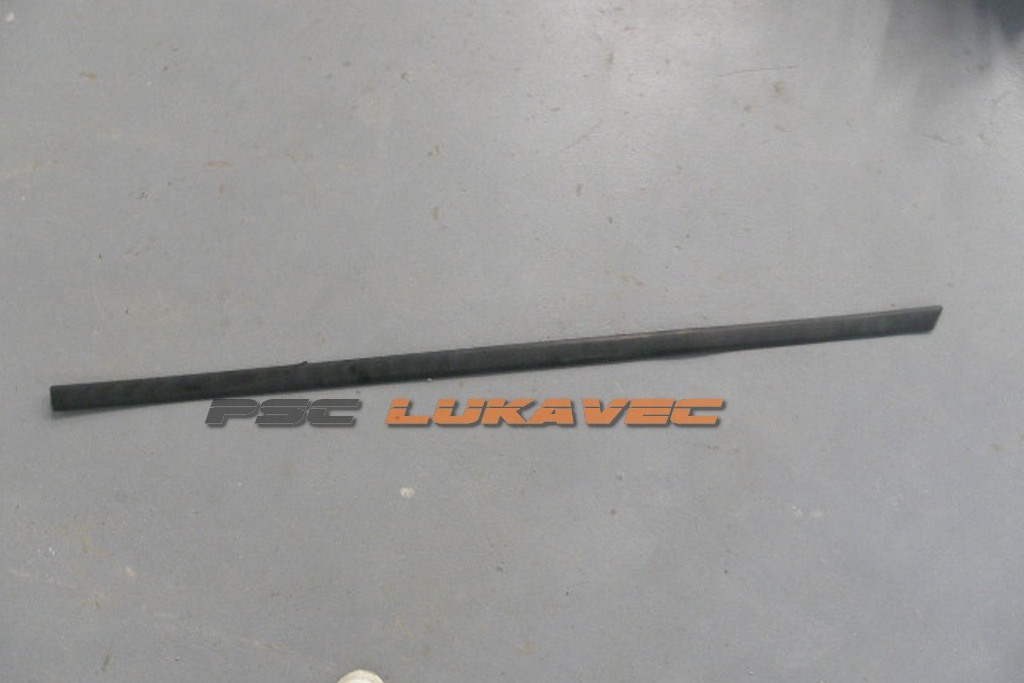 FORD FIESTA LAJSNA DESNA 2004.