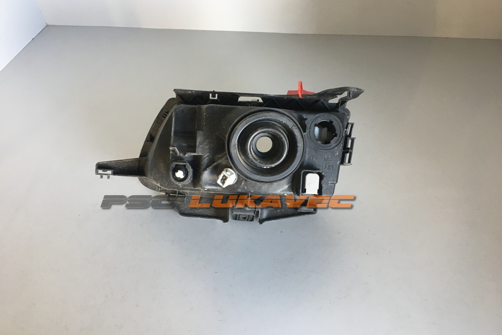 CITROEN SAXO FAR DESNI 9633896080