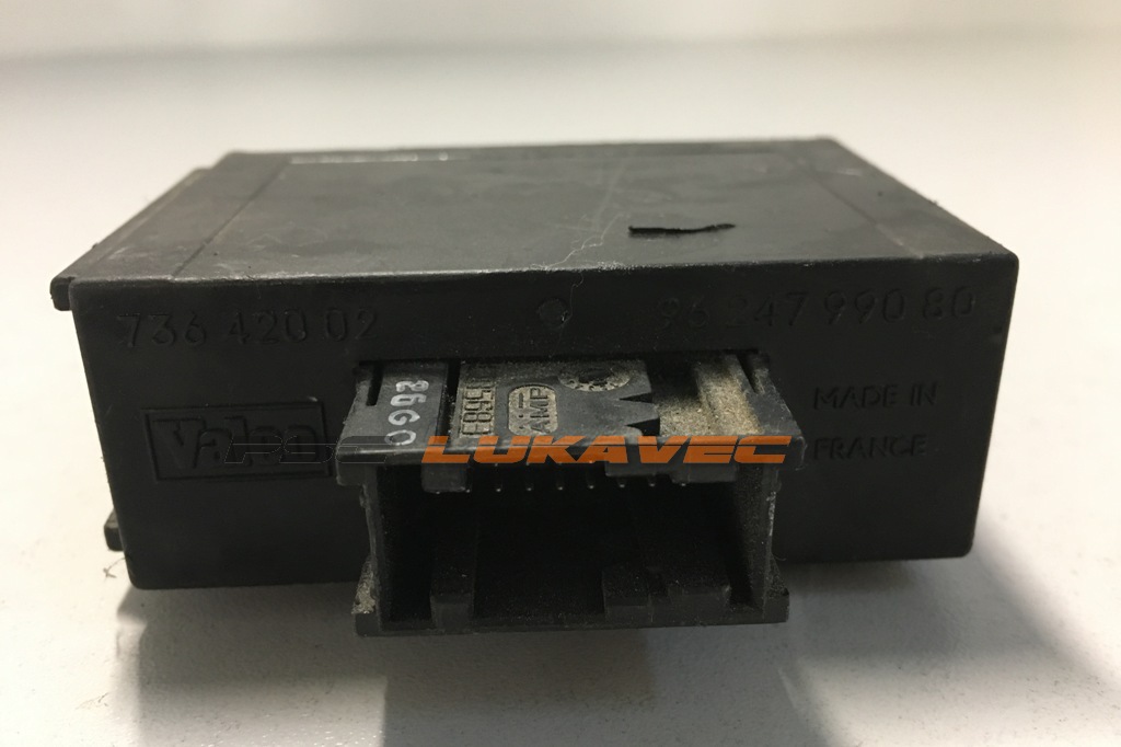 CITROEN SAXO RELEJ  PODIZAČA PROZORA 9624799080 2002.