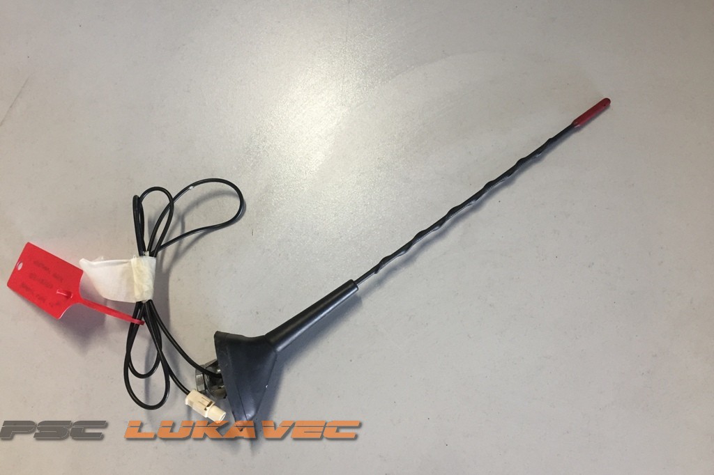RENAULT CLIO 4 KARAVAN ANTENA