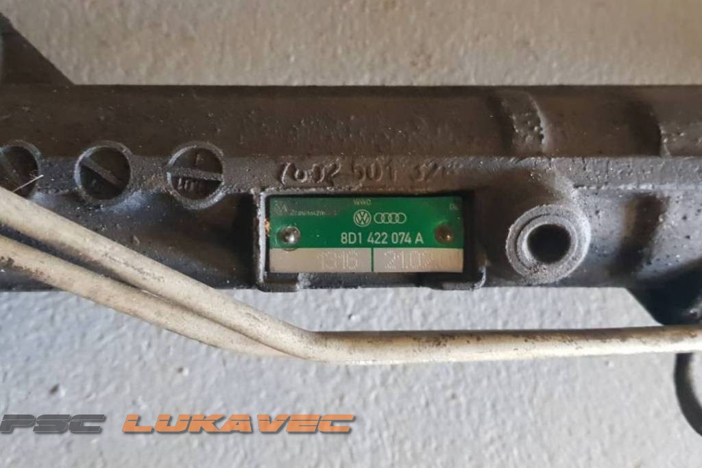 VW PASSAT LETVA VOLANA 8D1422074A