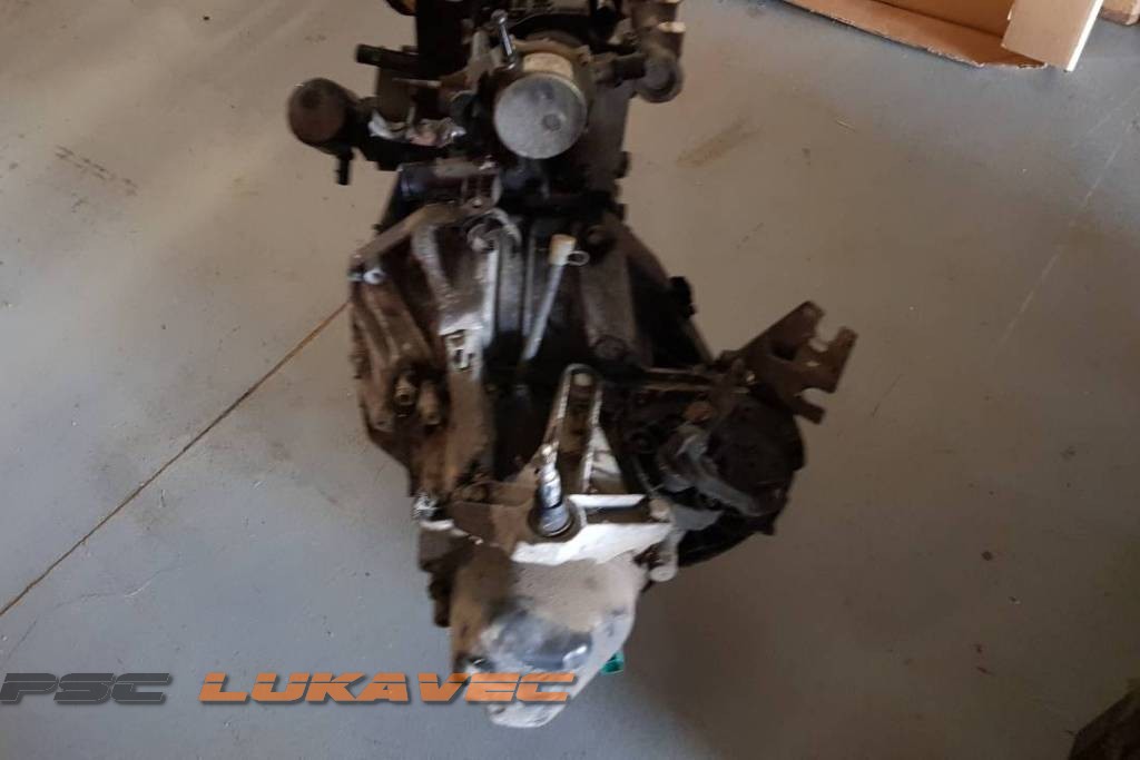 RENAULT SCENIC MOTOR 1.5 DCI 60 kW K9K722 2004.