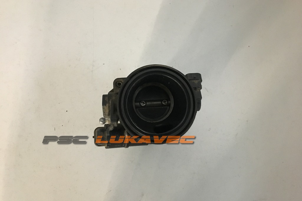 RENAULT CLIO 2 KLAPNA GASA MOTORIZIRANA 1.4 8v 8200682611