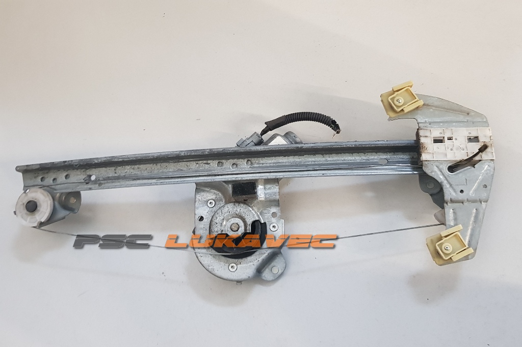 TOYOTA AYGO PODIZAČ STAKLA PREDNJI LIJEVI