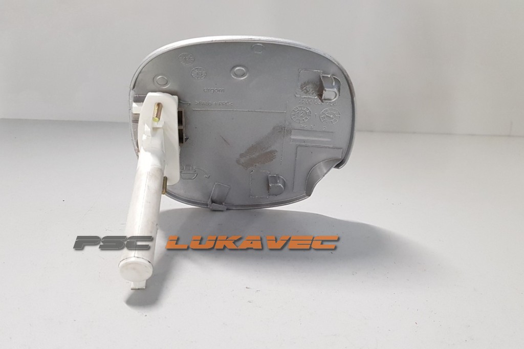 RENAULT CLIO 2 POKLOPAC REZERVARA 7700836756